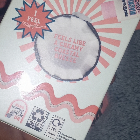 Soap & Glory Magnifi Coco "Living the Clean" Gift Set NIB - Picture 2 of 6